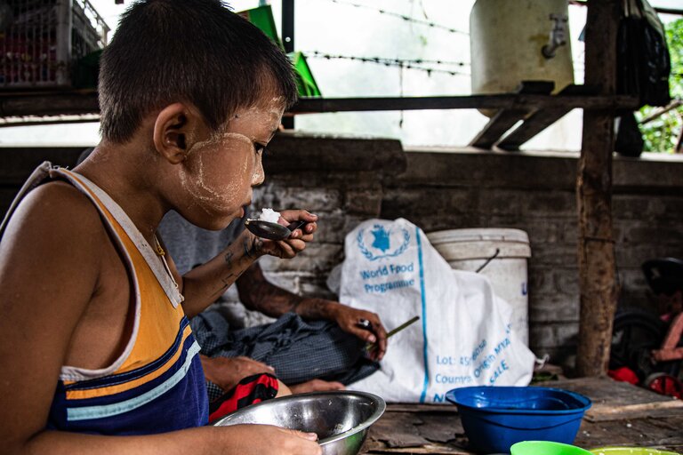 WFPs livsmedelsstöd i utaknten av Yangon