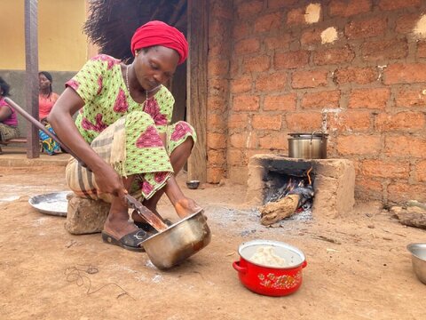 Demokratiska republiken Kongo kokar ihop möjligheter för att förbättra barns näringsintag
